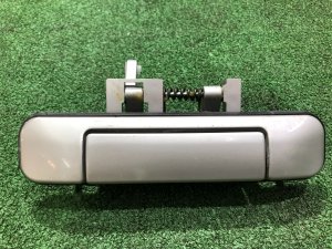 Puxador da porta da bagageira SUBARU FORESTER OEM 60313FC000SJ SF5 1998 silver 792