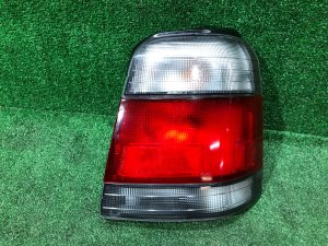 ไฟท้ายขวา 220-20597R 84201FC021 SUBARU FORESTER