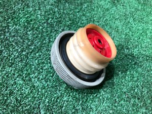 Tapón del depósito de combustible SUBARU FORESTER OEM 42032FA000 SF5 1998 silver 792