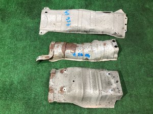 แผ่นกันความร้อนท่อไอเสีย SUBARU FORESTER OEM 59020FC000, 59024FC010 SF5 1998 EJ202 MT