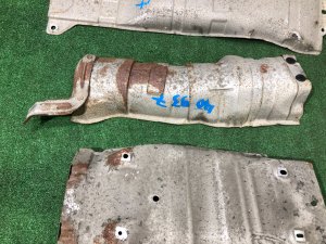 แผ่นกันความร้อนท่อไอเสีย SUBARU FORESTER OEM 59020FC000, 59024FC010 SF5 1998 EJ202 MT