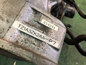 自动变速箱 TZ1A3ZK2AA SUBARU FORESTER OEM 31000AD880 SF9 1999 EJ254 AT