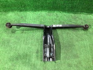Travesaño del diferencial SUBARU FORESTER OEM 41310FC000 SF9, SF5 1998 EJ254 AT