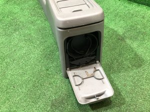 ช่องเก็บของและที่วางแขน SUBARU FORESTER OEM 92060FC040ND SF9, SF5 1998 White 51E