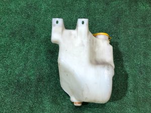 玻璃水壶 SUBARU FORESTER OEM 86610FC000 SF9, SF5 1998 EJ254 AT