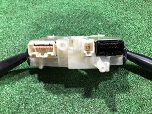 Comutador da coluna de direção SUBARU FORESTER OEM 83111FC410 SF9, SF5 1998 EJ254 AT