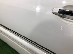 Porta dianteira esquerda SUBARU FORESTER OEM 61101FC012 SF9, SF5 1998 White 51E
