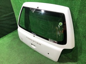 尾门 SUBARU FORESTER OEM 61701FC000 SF9, SF5 1998 White 51E