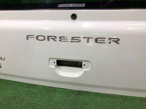 尾门 SUBARU FORESTER OEM 61701FC000 SF9, SF5 1998 White 51E
