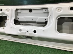 尾门 SUBARU FORESTER OEM 61701FC000 SF9, SF5 1998 White 51E