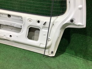 尾门 SUBARU FORESTER OEM 61701FC000 SF9, SF5 1998 White 51E