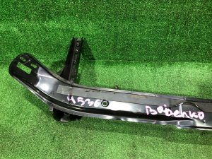リアバンパーレインフォースメント SUBARU FORESTER OEM 57760FC220 SF9, SF5 1998 White 51E