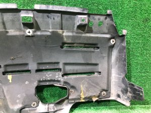 发动机护板 SUBARU FORESTER OEM 56410FC000 SF9, SF5 1998 White 51E