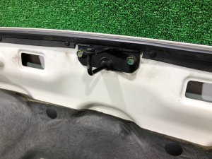 Capó SUBARU FORESTER OEM 57220FC020 SF9, SF5 1998 White 51E
