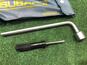 Conjunto de ferramentas SUBARU FORESTER OEM 97010AA050 SF9, SF5 1998