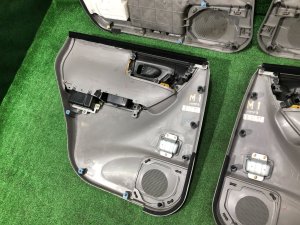 Painéis de porta SUBARU FORESTER OEM 94050FC180GA, 94050FC190GA, 94056FC160GA, 94056FC170GA SF9, SF5 1998 White 51E