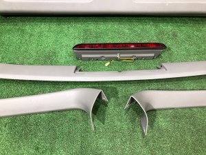 バックドアトリム SUBARU FORESTER OEM 94064FC000ND SF9, SF5 1998 White 51E