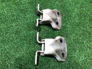 左前门铰链 SUBARU FORESTER OEM 61220FA000, 61220FA010 SF9, SF5 1998 White 51E