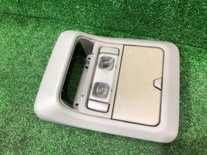 Plafón delantero SUBARU FORESTER OEM 84621FC000NE SF9, SF5 1998 EJ254 AT