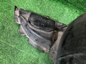 左前轮内衬 SUBARU FORESTER OEM 59110FC010 SF9, SF5 1998 White 51E