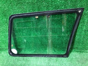 Vidro traseiro esquerdo SUBARU FORESTER OEM 65209FC230 SF9, SF5 1998