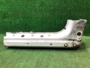 ชายล่างตัวถังขวา 51402FC061 SUBARU FORESTER