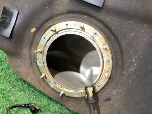 Depósito de combustible вмятина SUBARU LEGACY OEM 42012AG011 BP5 2004 EJ20X AT