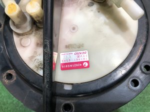 燃料ポンプ SUBARU LEGACY OEM 42021AG010 BP5 2004 EJ20X AT