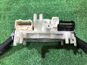 Steering column switch assembly SUBARU LEGACY OEM 83111AG651 BP5 2004 EJ20X AT