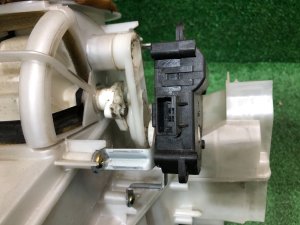 Blower motor SUBARU LEGACY OEM 72210AG001 BP5 2004 EJ20X AT