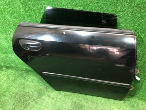 Puerta trasera derecha 60409AG0009P SUBARU LEGACY