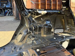 Rear body section Rear Cut SUBARU LEGACY OEM 52419AG0009P,51490AG0109P,51490AG0109P BP5 2004 BLACK 32J