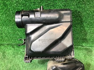 Caja del filtro de aire SUBARU LEGACY OEM 46052AG010, 46052AG050 BP5 2004 EJ20X AT