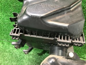 Caja del filtro de aire SUBARU LEGACY OEM 46052AG010, 46052AG050 BP5 2004 EJ20X AT