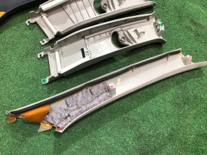 Обшивка стоек SUBARU LEGACY OEM 94010AG030OR BP5 2004 BLACK 32J