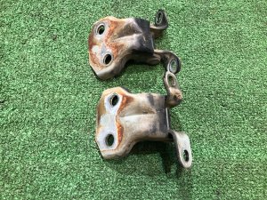 Bisagras de la puerta delantera derecha SUBARU LEGACY OEM 60070AG0009P, 60070AG0109P BP5 2004 BLACK 32J