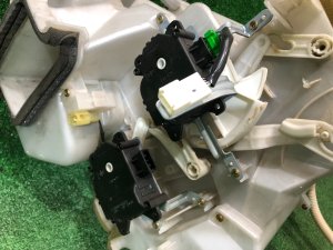 Calefacción SUBARU LEGACY OEM 72110AG000 BP5 2004 EJ20X AT