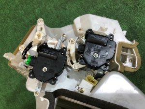 Calefacción SUBARU LEGACY OEM 72110AG000 BP5 2004 EJ20X AT