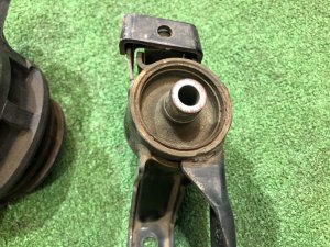 发动机支座 SUBARU LEGACY OEM 41022AG110, 41022AG120 BP5 2004 EJ20X AT