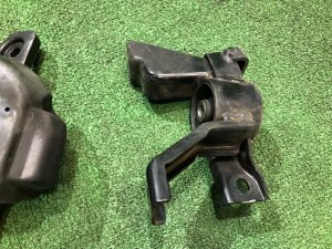 发动机支座 SUBARU LEGACY OEM 41022AG110, 41022AG120 BP5 2004 EJ20X AT