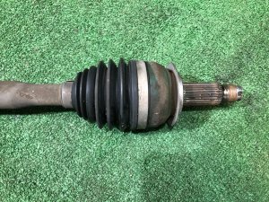 Palier delantero SUBARU LEGACY OEM 28321AG010 BP5 2004 EJ20X AT