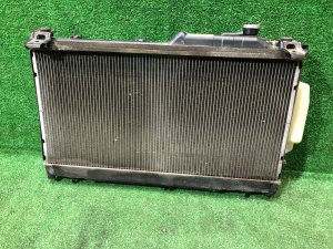 Radiador del motor 45111AG030 SUBARU LEGACY
