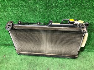 Radiador do motor SUBARU LEGACY OEM 45111AG030 BP5 2004 EJ20X AT