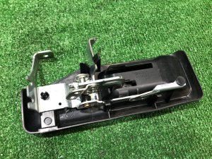 Fuel flap release SUBARU LEGACY OEM 57345AG000, 57346AG011 BP5 2004 BLACK 32J