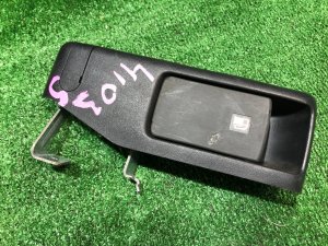 Tirador del depósito 57345AG000, 57346AG011 SUBARU LEGACY