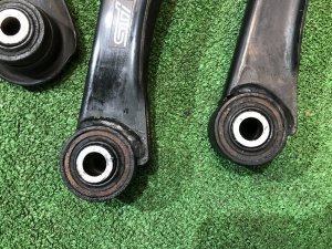 Rear control arms STI SUBARU LEGACY OEM 20250AG030, 20250AG040, 20250AE010, 20250AG000 BP5 2004 EJ20X AT