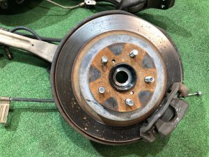 后轮毂 Алюминий SUBARU LEGACY OEM 26692AE020, 26692AE030, 26700AE080, 28473AG000 BP5 2004 EJ20X AT