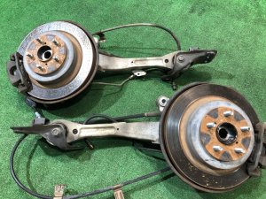 后轮毂 Алюминий SUBARU LEGACY OEM 26692AE020, 26692AE030, 26700AE080, 28473AG000 BP5 2004 EJ20X AT
