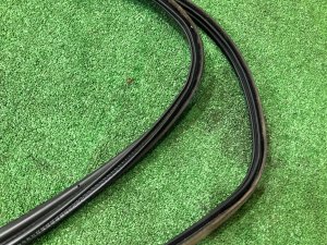 Borracha da bagageira SUBARU LEGACY OEM 63516AG000 BP5 2004 BLACK 32J