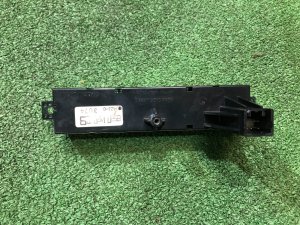 Clock and trip computer SUBARU LEGACY OEM 85201AG010 BP5 2004 EJ20X AT